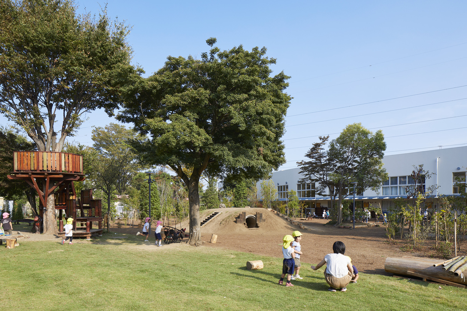 幼兒園室外環(huán)境設(shè)計(jì)要遵循哪些原則？